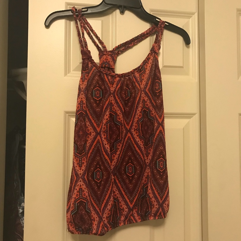 Razor back top